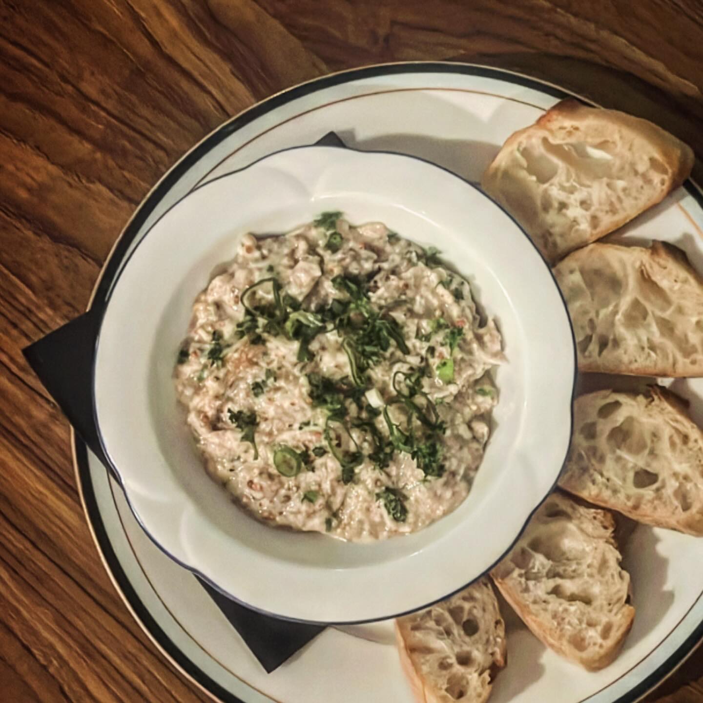 Rillettes et pain frais